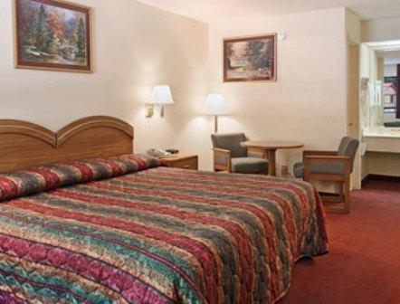 Amerivu Inn & Suites - Helen - Downtown Cameră foto